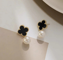 Clover pearl drop earrings