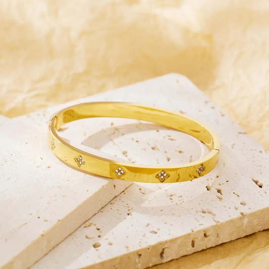 Zircon Handcuff